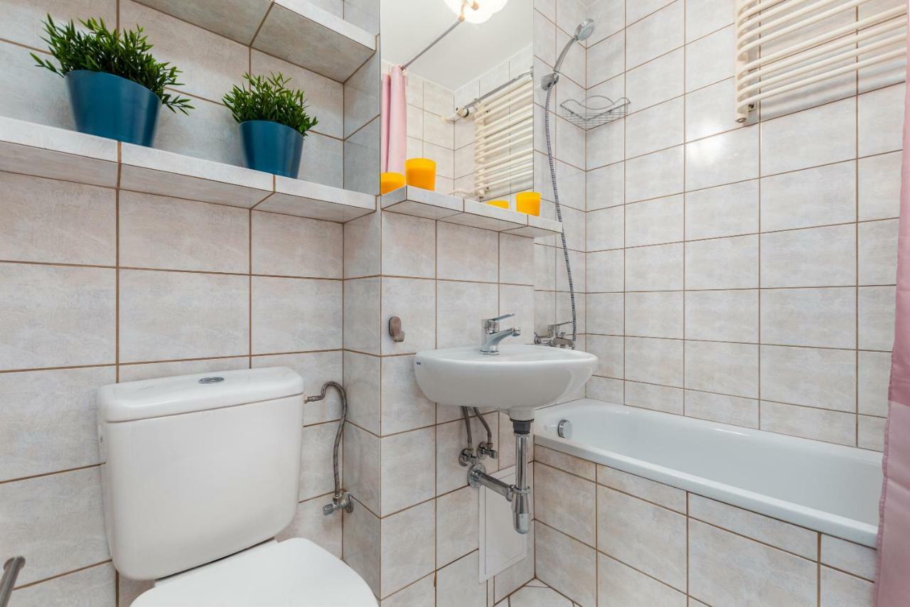 Apartaments Solec 79 By Noclegi Renters Warsaw Ngoại thất bức ảnh